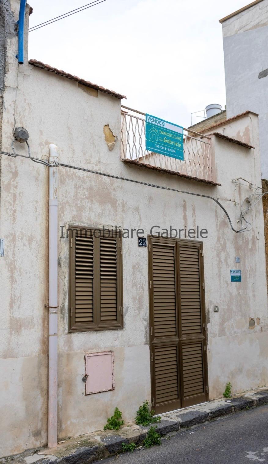 IMMOBILIARE GABRIELE VENDE CASA INDIPENDENTE A RIBERA (AG)