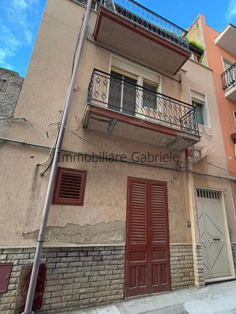 IMMOBILIARE GABRIELE VENDE CASA INDIPENDENTE A RIBERA (AG)