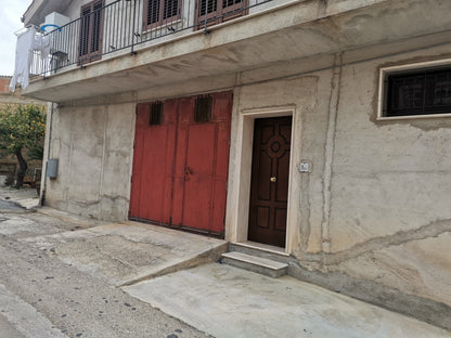 Immobiliare Gabriele vende piano terra aCalamonaci 119 mq in via Venezia