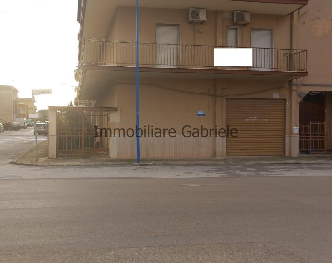 IMMOBILIARE GABRIELE VENDE MAGAZZINO A RIBERA