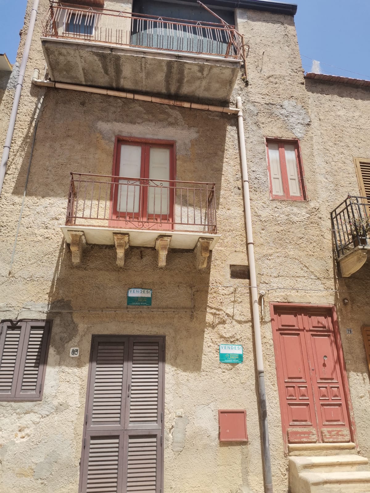 IMMOBILIARE GABRIELE vende abitazione indipendente in via termine a Ribera