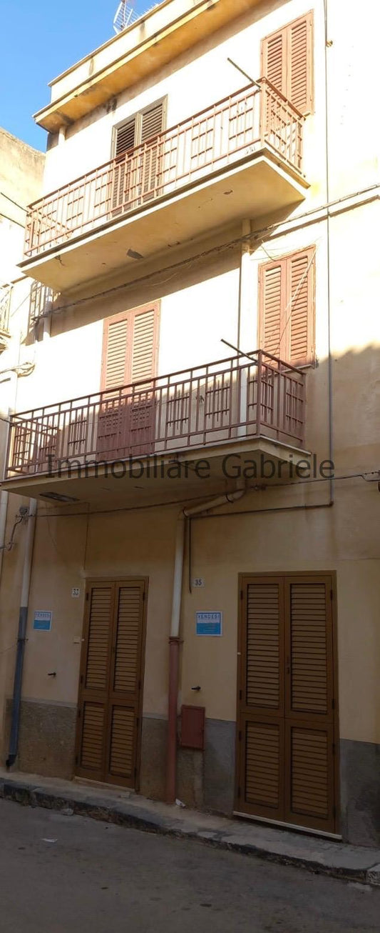 IMMOBILIARE GABRIELE VENDE CASA INDIPENDENTE A RIBERA (AG)
