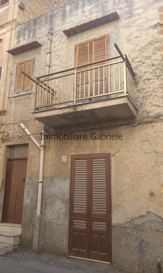 IMMOBILIARE GABRIELE VENDE CASA INDIPENDENTE CON MAGAZZINO A RIBERA (AG)
