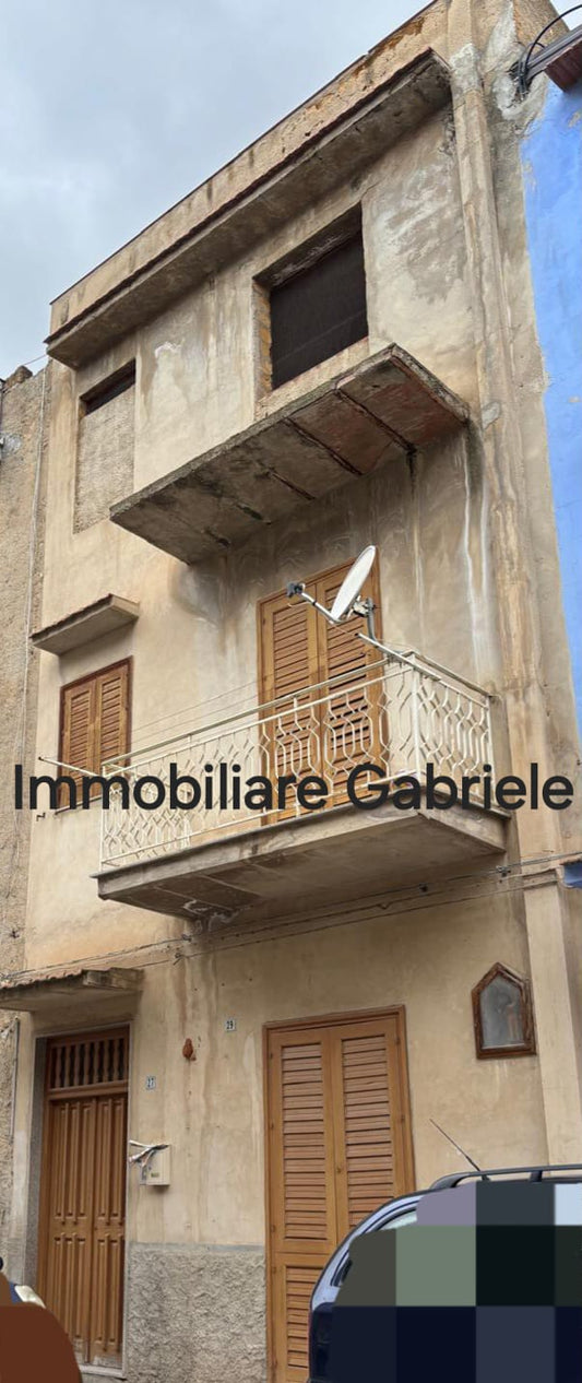 IMMOBILIARE GABRIELE VENDE CASA INDIPENDENTE A RIBERA (AG)