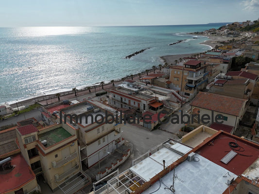 IMMOBILIARE GABRIELE VENDE APPARTAMENTO A SECCAGRANDE (AG)