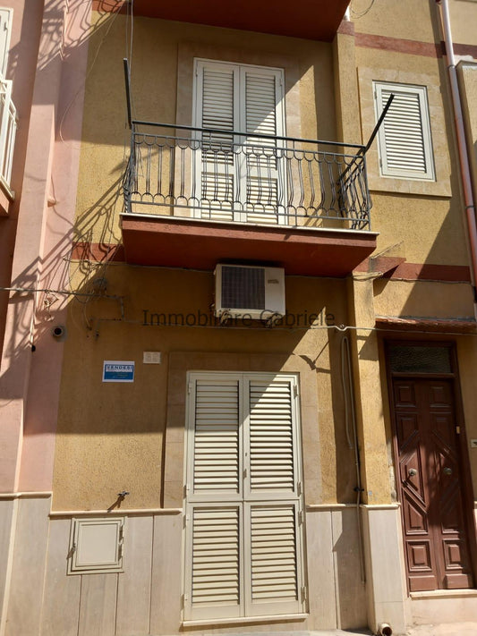 Casa indipendente in via Lupa 39 a Ribera