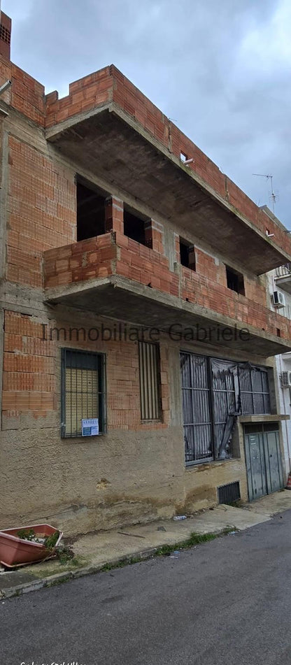 IMMOBILIARE GABRIELE VENDE CASA INDIPENDENTE A RIBERA (AG)
