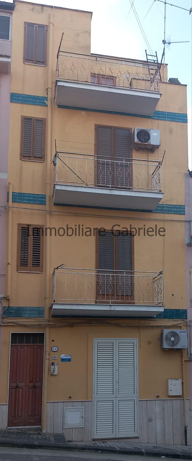 IMMOBILIARE GABRIELE VENDE CASA INDIPENDENTE A RIBERA (AG)