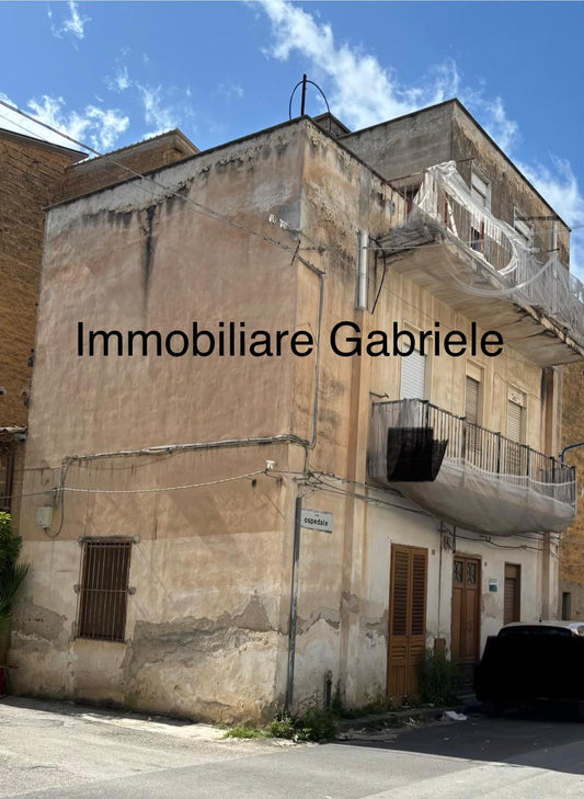 IMMOBILIARE GABRIELE VENDE CASA INDIPENDENTE A RIBERA (AG)