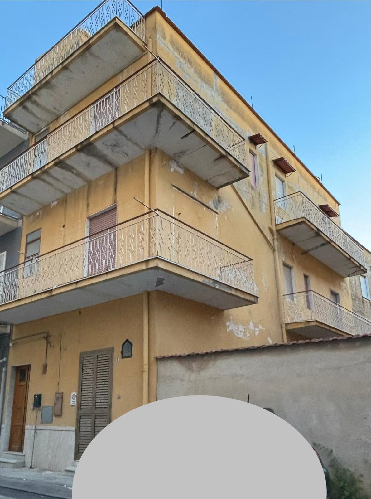 IMMOBILIARE GABRIELE VENDE CASA INDIPENDENTE A RIBERA (AG)